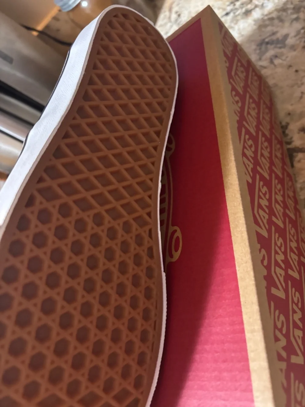 Vans - Picture 3 of 4